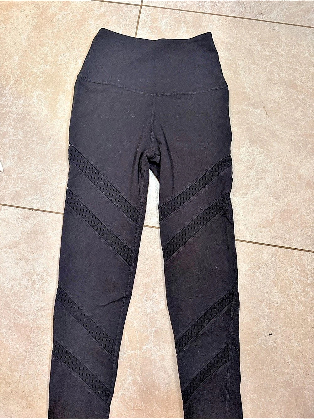 Beyond Yoga Black Athleisure Leggings Size Small